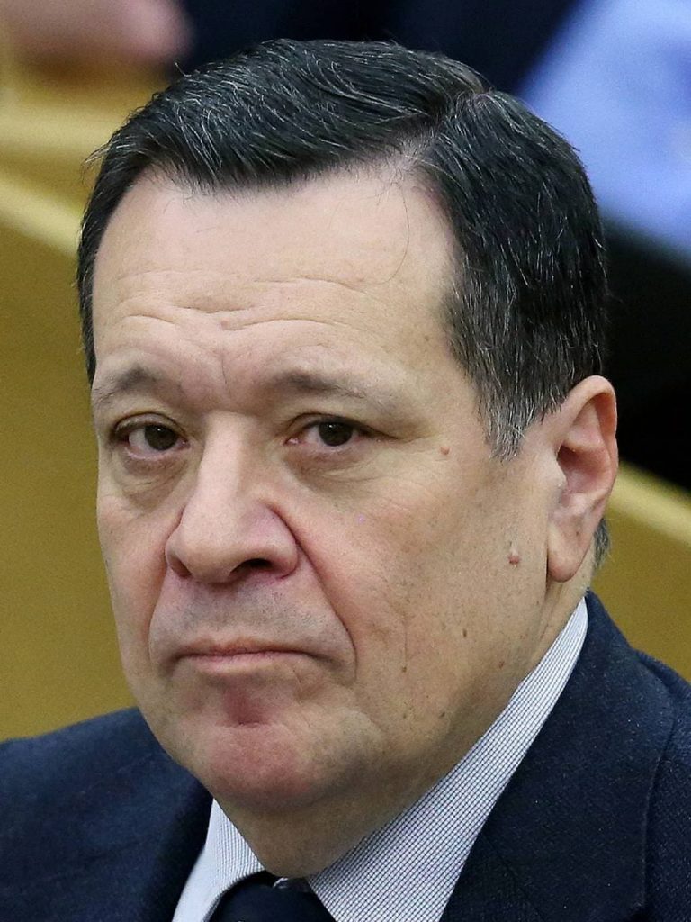 Андрей Макаров