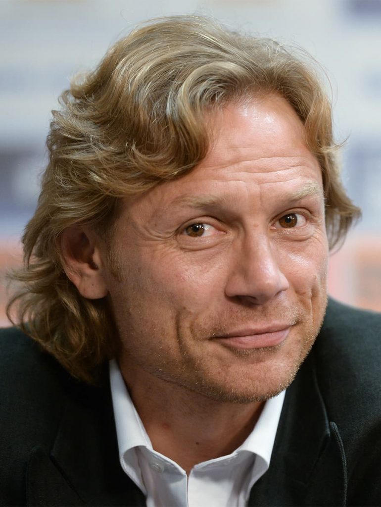 Валерий Карпин
