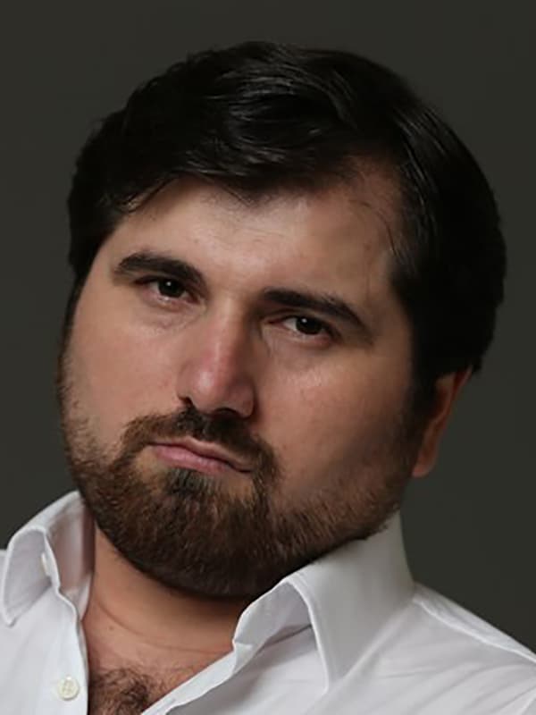 Шарип Умханов