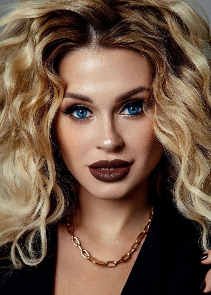 Елена Сажина